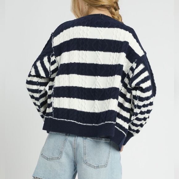 NEW! ⭐️ Umgee USA Umgee Cable-Knit Stripe Button-Up Cardigan size Large - Picture 2 of 6